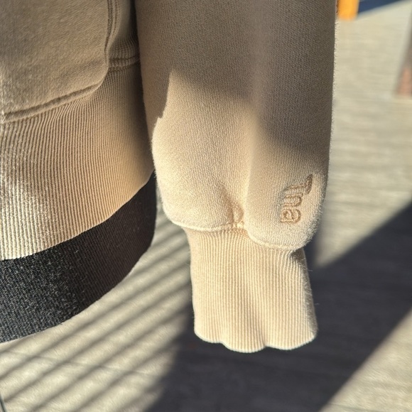 TNA| CozyAF Fleece Hoody - Picture 6 of 10